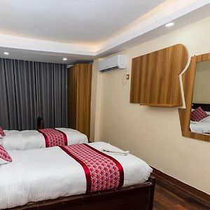 Rightway Hotel & Restaurant