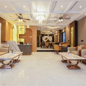 Hotel Aroma Suites Near Delhi Airport